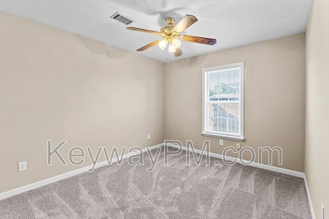 Building Photo - 314 Taylor Cir