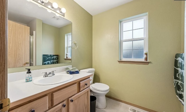 Building Photo - Beautiful 2 Bedroom, 2 Bath Bridlewood Rambler with Modern Upgrades in Tumwater