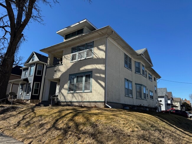 Building Photo - 1428 Arlington Ave