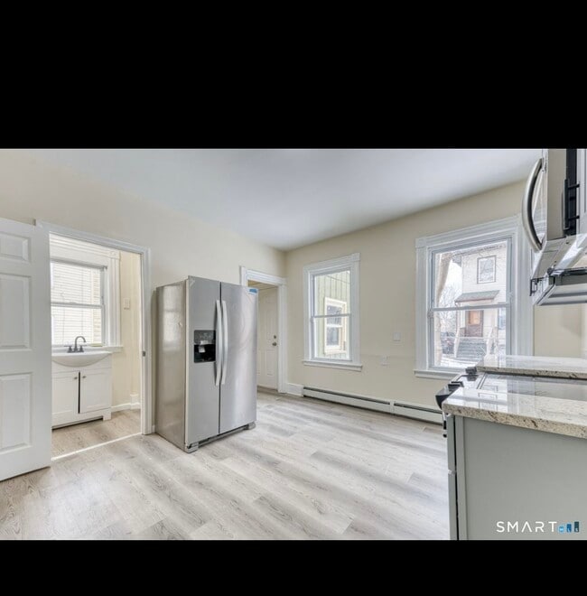 Building Photo - 75-75 Cabot St