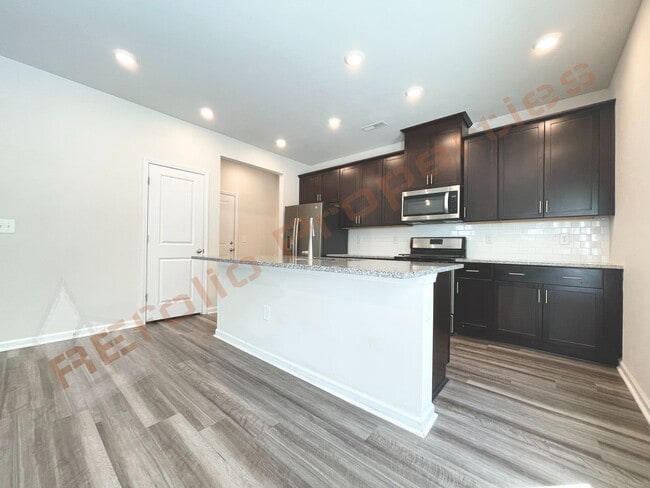 Building Photo - 7131 Stratified Ct