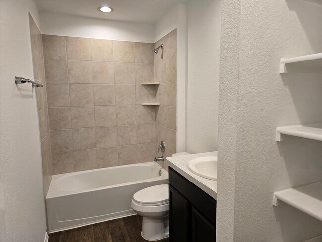 Building Photo - 5119 Dove Hl Ln