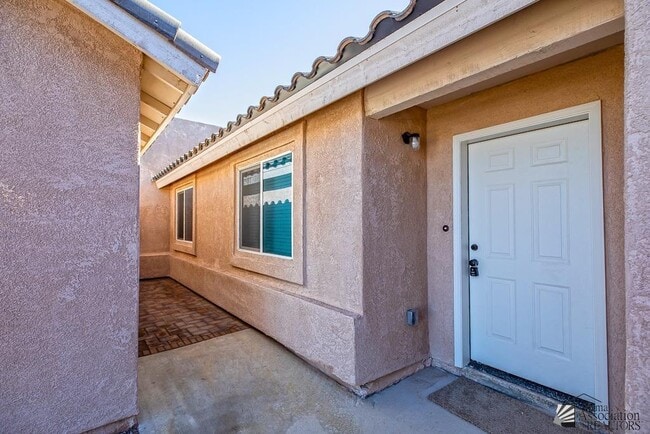 Building Photo - 7171 E 38th Ln