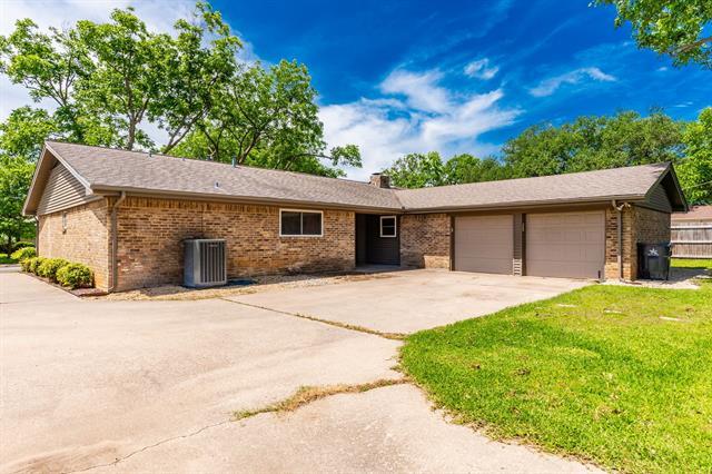 Building Photo - 1009 Rocky Canyon Rd