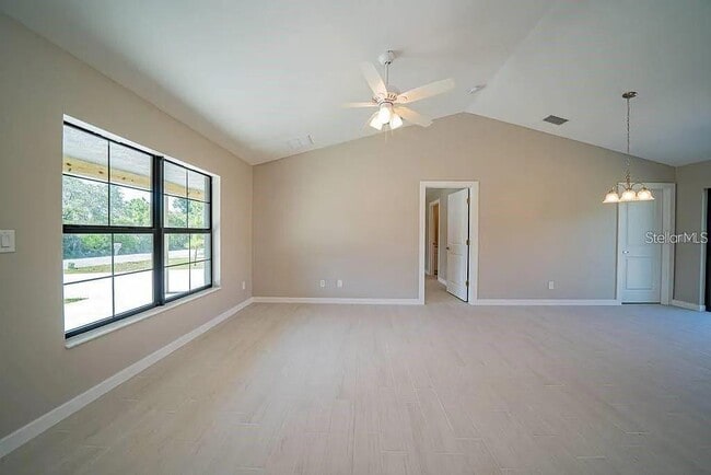 Building Photo - 651 Chamber St NW