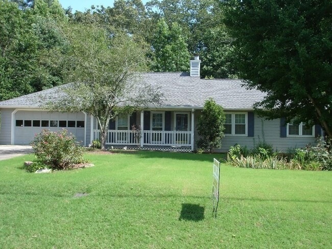 Building Photo - 488 Slew Ave