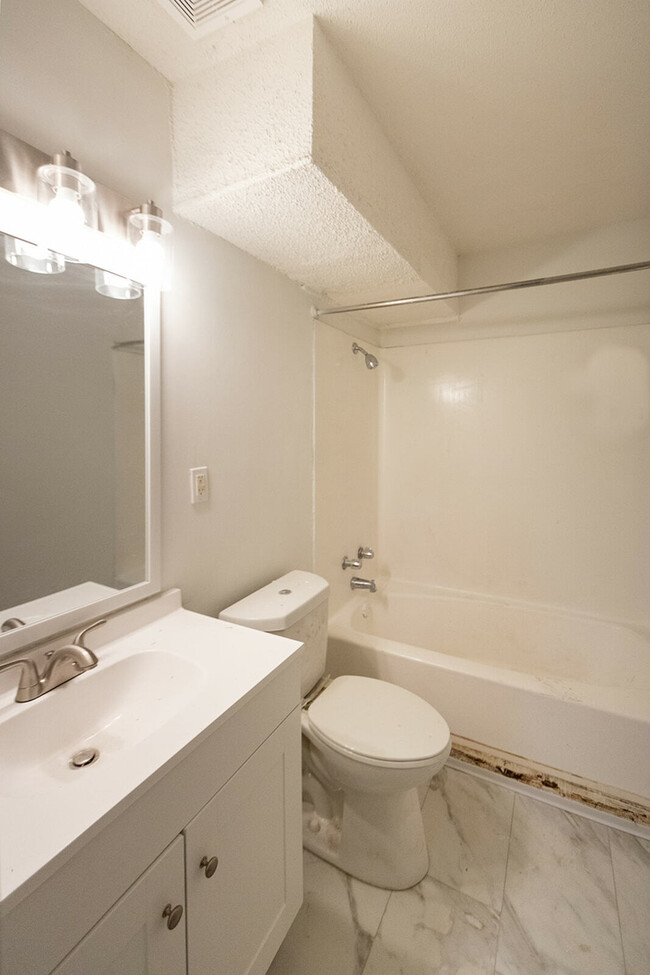 Bathroom - Hillcrest Townhomes