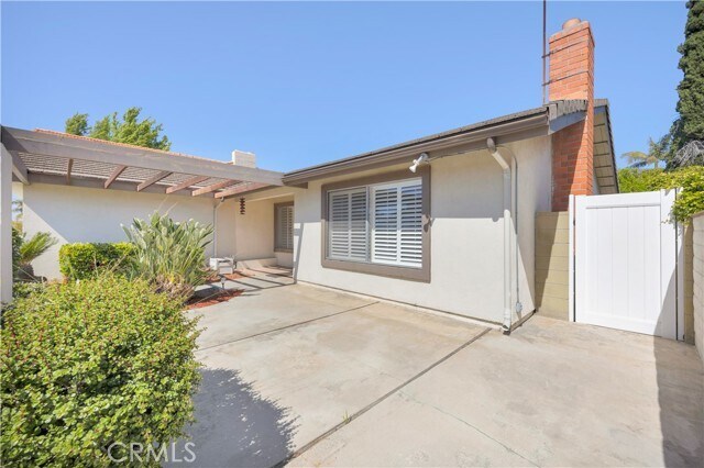 Building Photo - 15392 Maryknoll St
