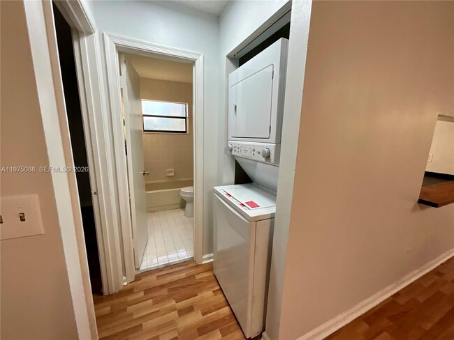 Building Photo - 11307 Royal Palm Blvd