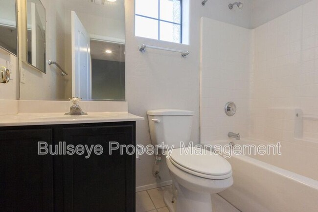 Building Photo - 3716 E University Dr