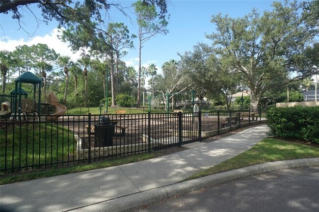 Building Photo - 10214 Evergreen Hill Dr