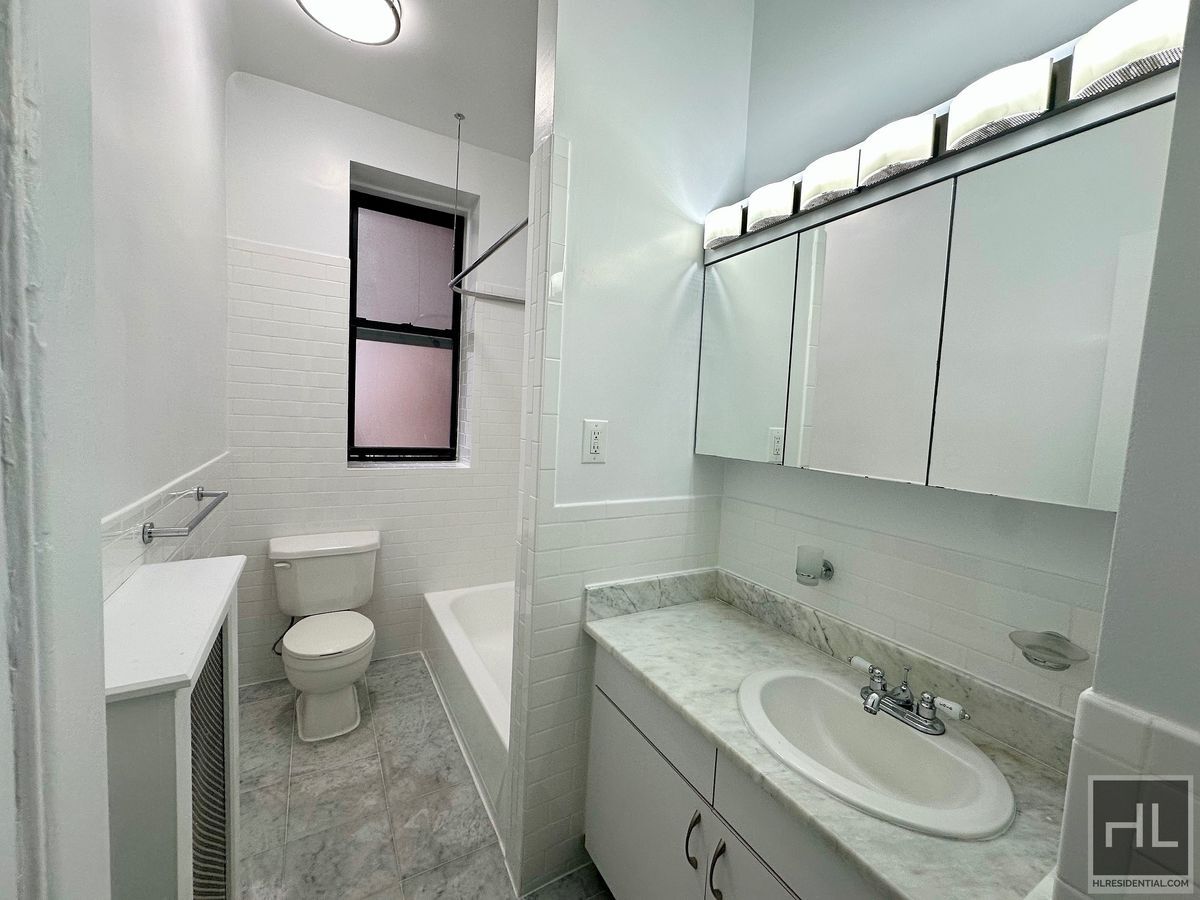 Building Photo - WEST 58 STREET