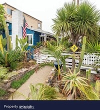 Building Photo - 210 10th St