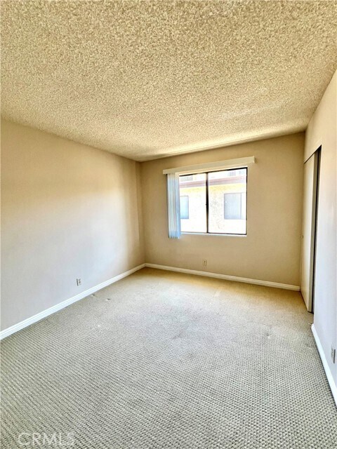 Building Photo - 102 S Sierra Madre Blvd