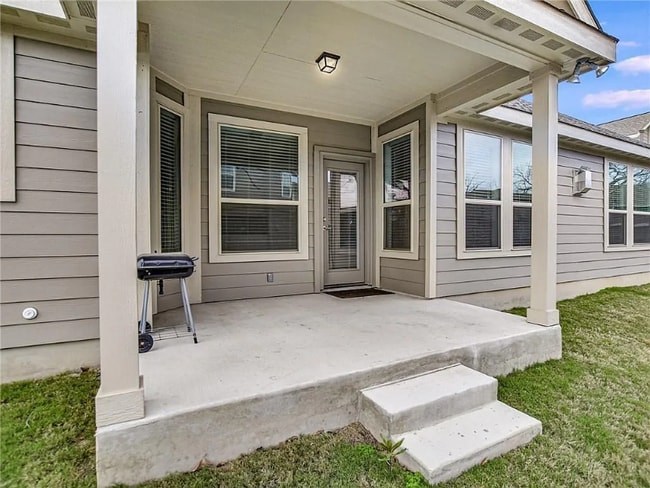 Building Photo - 14707 Catarina Wy