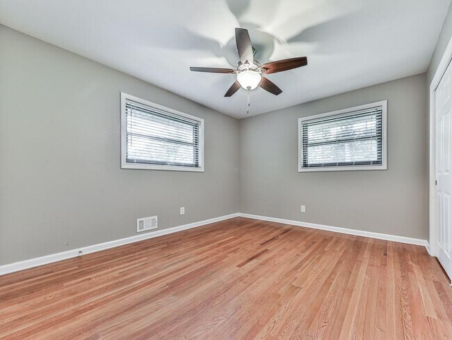 Building Photo - 5480 Burgess Dr