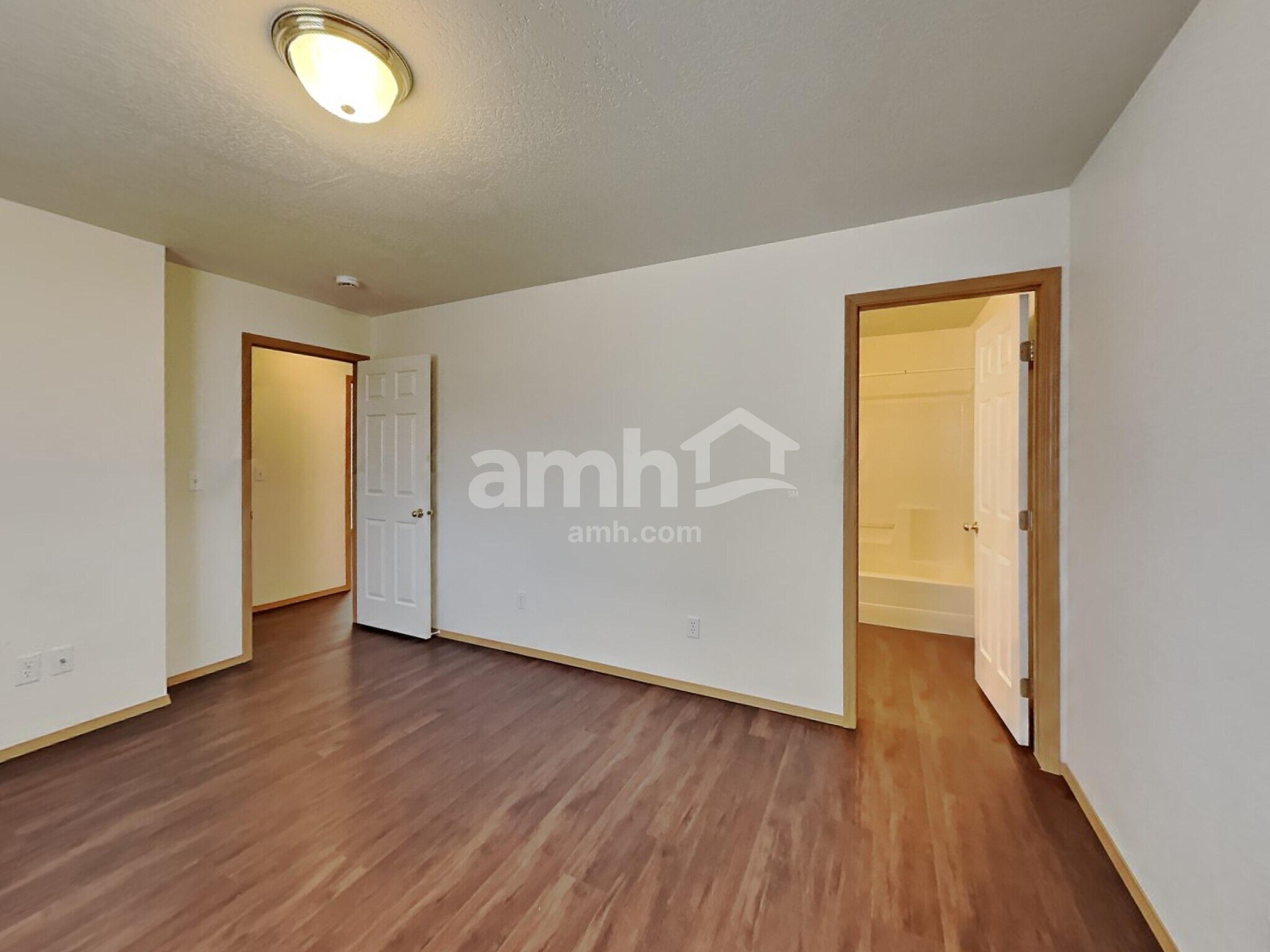 Building Photo - 720 W Tern Dr