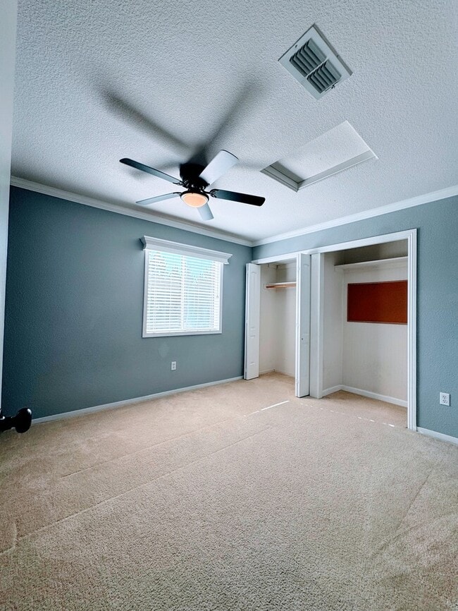 Building Photo - 4 bd 3 bth in Quiet Natomas Neighborhood