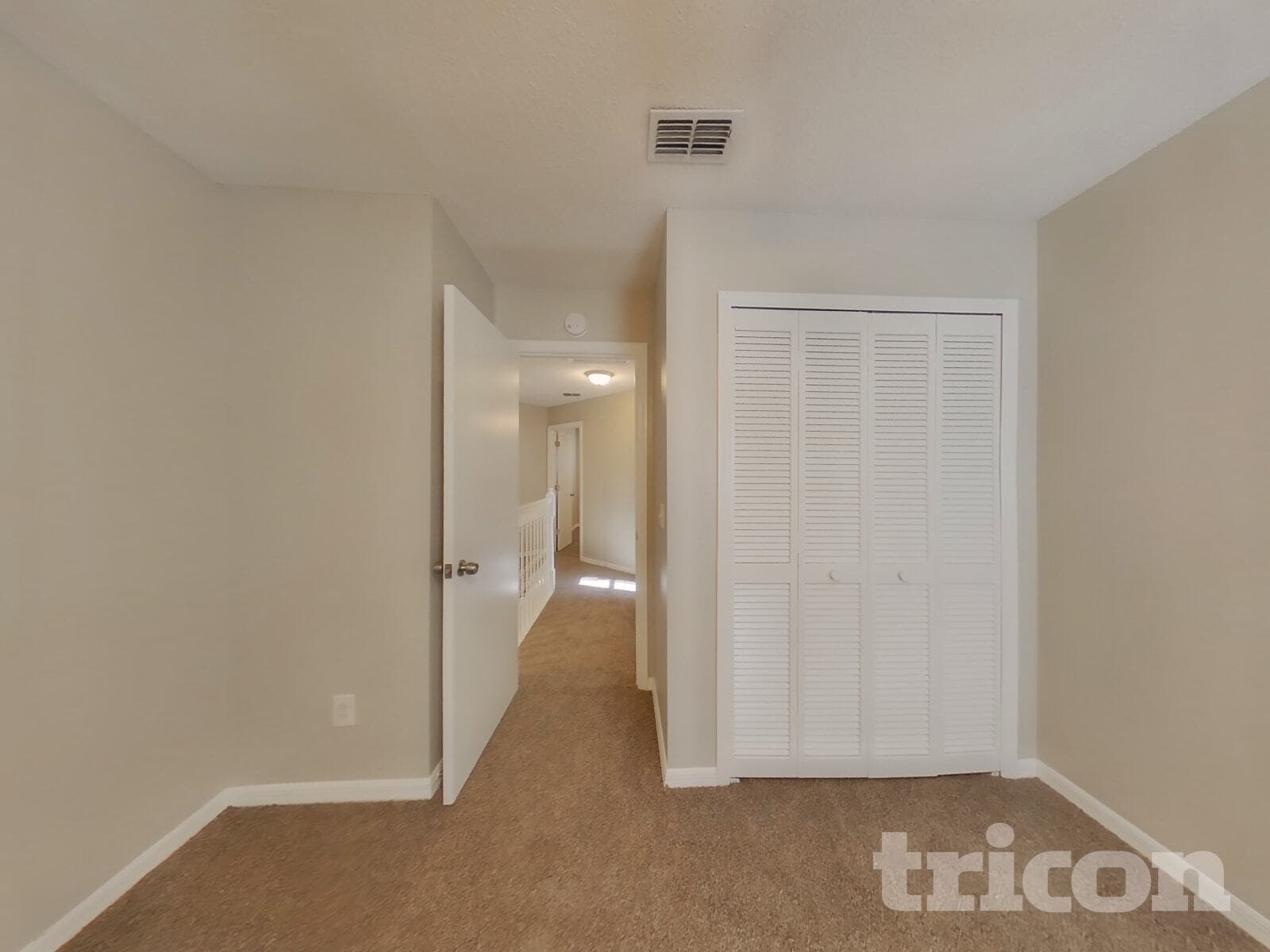 Building Photo - 1627 Chatham Cir