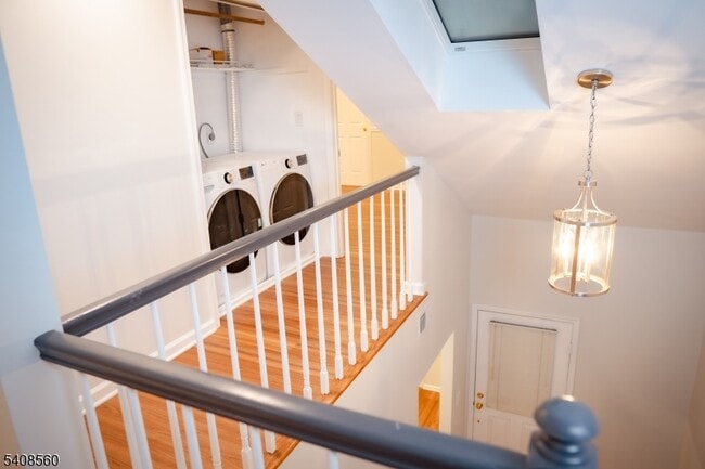 Building Photo - 48 Eton Ct