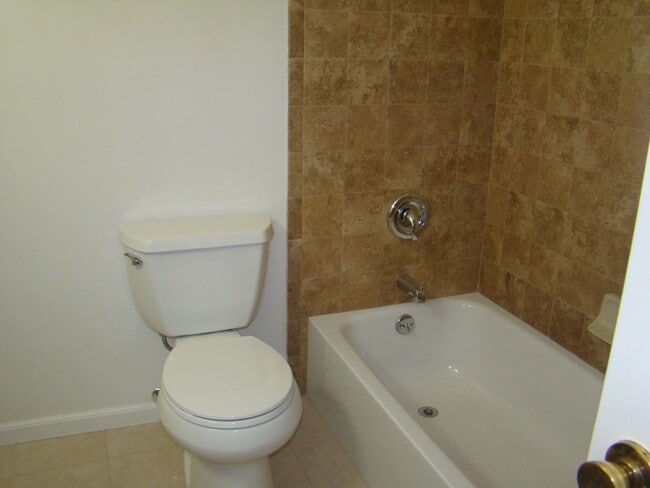 Building Photo - 3/2 Home on Lompoc's South Side