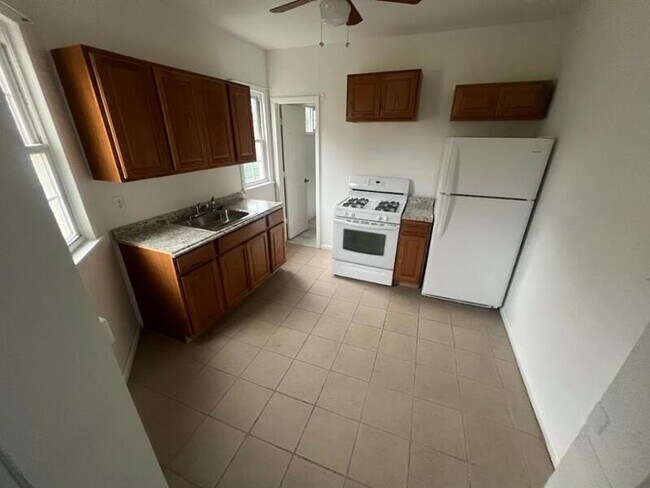 Building Photo - 195 Campbell Park