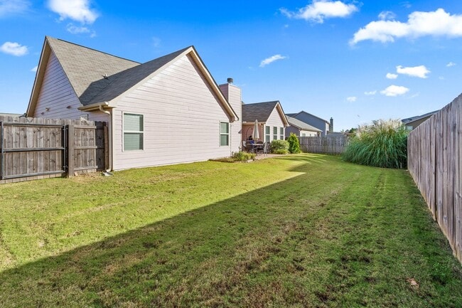 Building Photo - 3 Bed/2Bath in the Reserve At Wydham Gate S/D