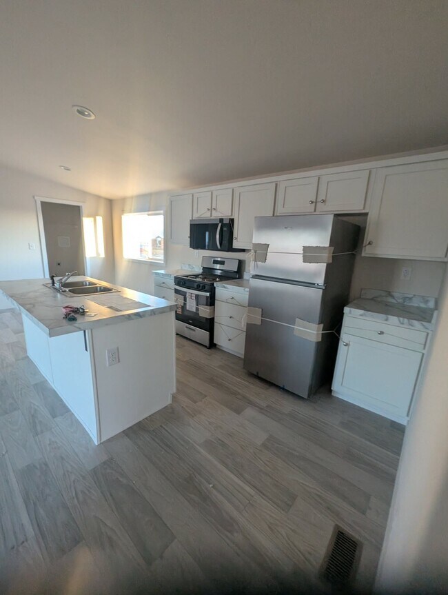 Building Photo - 4320 N 6800 W