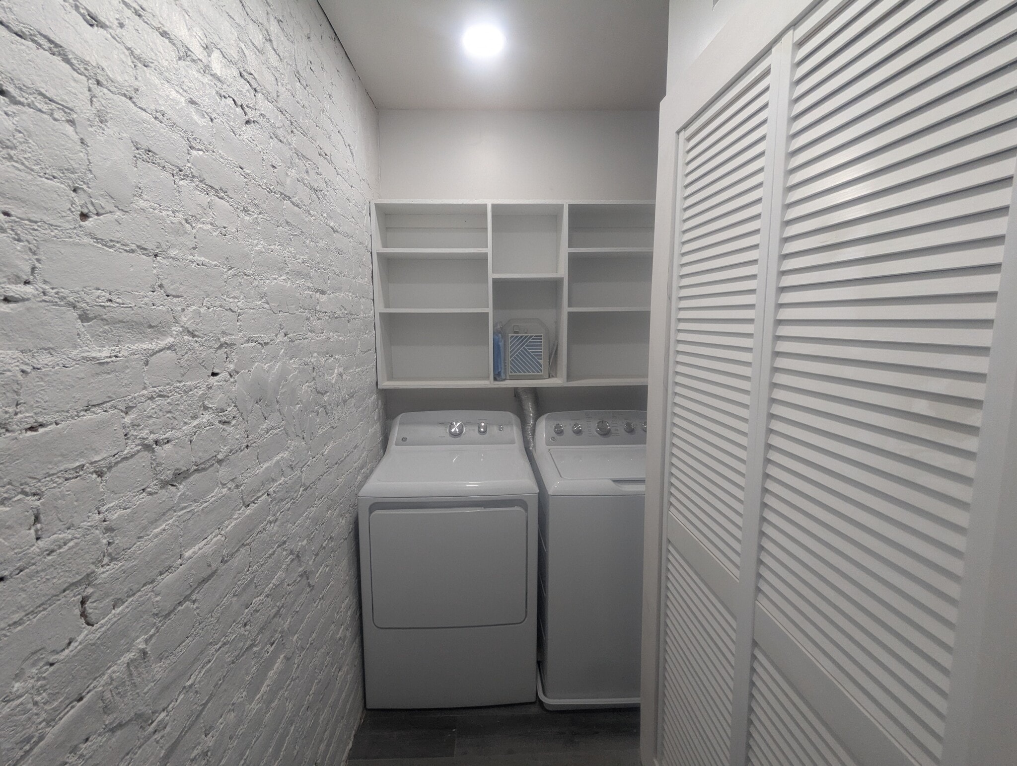 Building Photo - 35 Clinton Ave