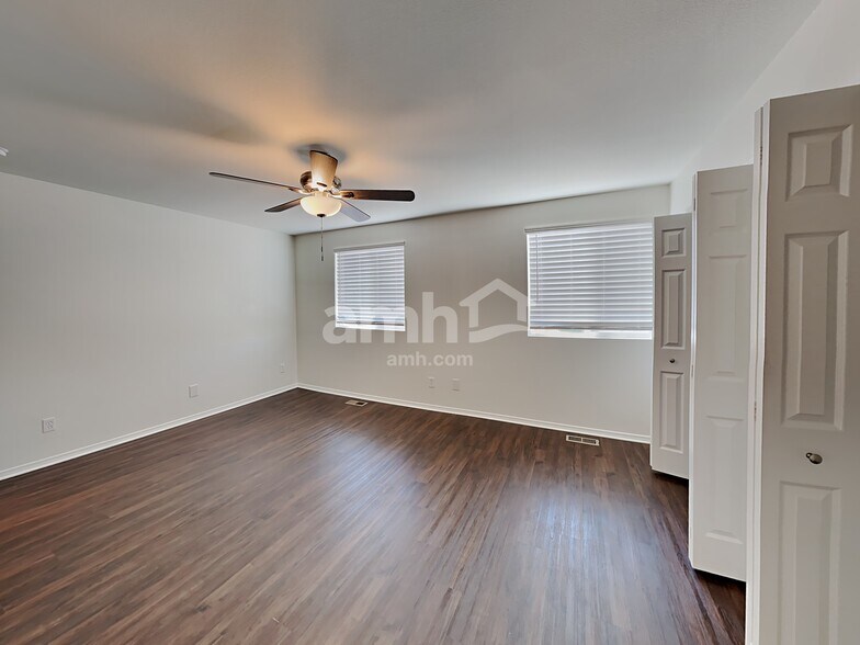 Building Photo - 5616 Marabou Way