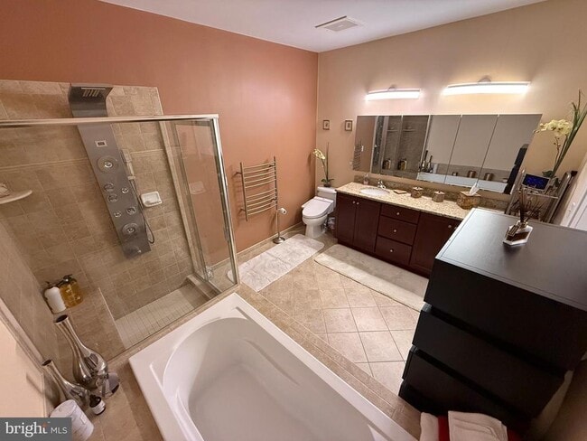 Building Photo - 266 Carson Terrace