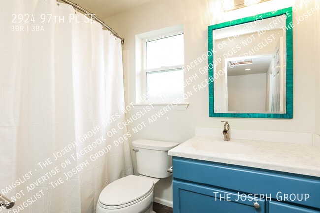 Building Photo - 2924 97th Pl SE