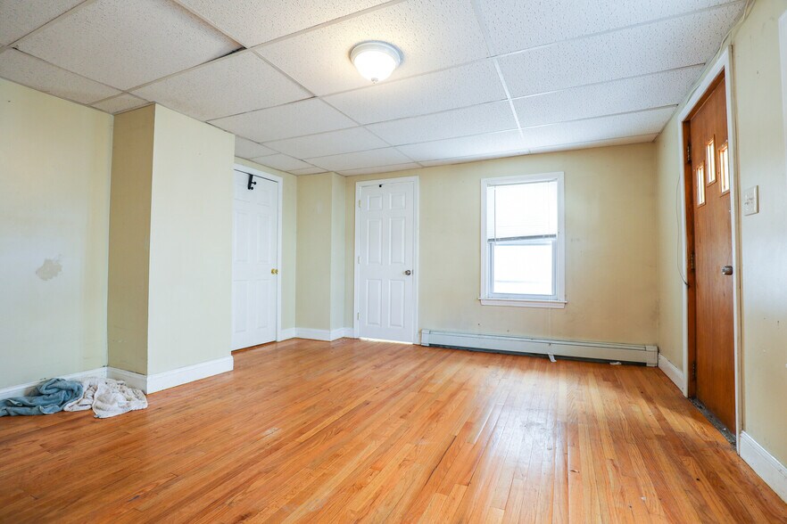 Building Photo - 25 Monastery Rd