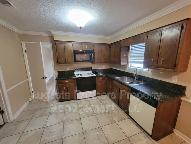 Building Photo - 117 Glenora Ct