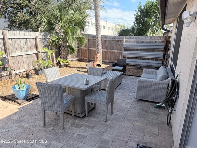 Building Photo - 1114 Steven Patrick Ave