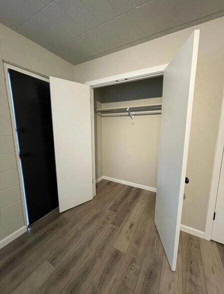 Building Photo - 111 S Meldrum St