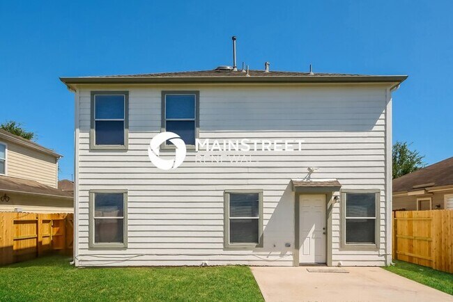 Building Photo - 3 Bedroom Pet-Friendly Home in Houston, TX with Main Street Renewal