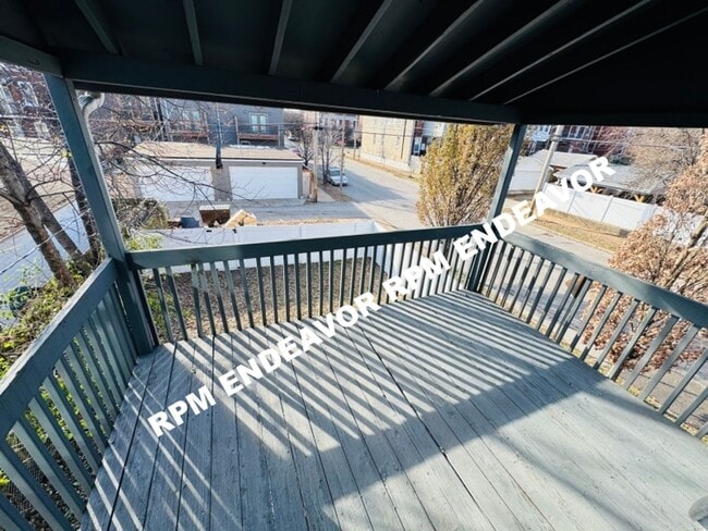 Building Photo - Stunning Tower Grove East 4 Bedroom 3.5 Bath Home