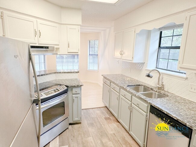 Building Photo - Updated 4 Bedroom Home in Navarre