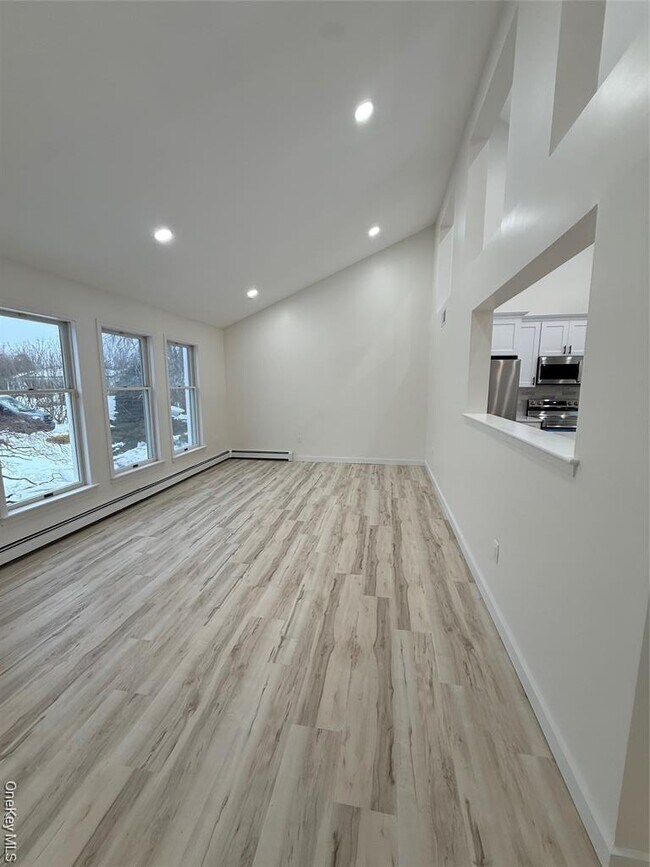 Building Photo - 24 Kimberly Ct