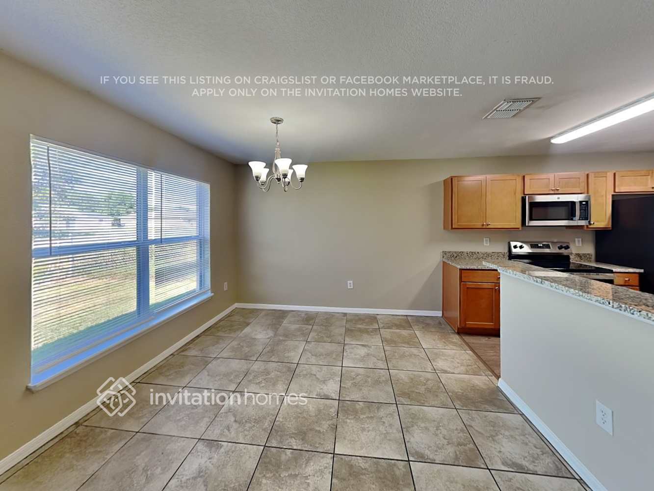 Building Photo - 712 Hamster Ct