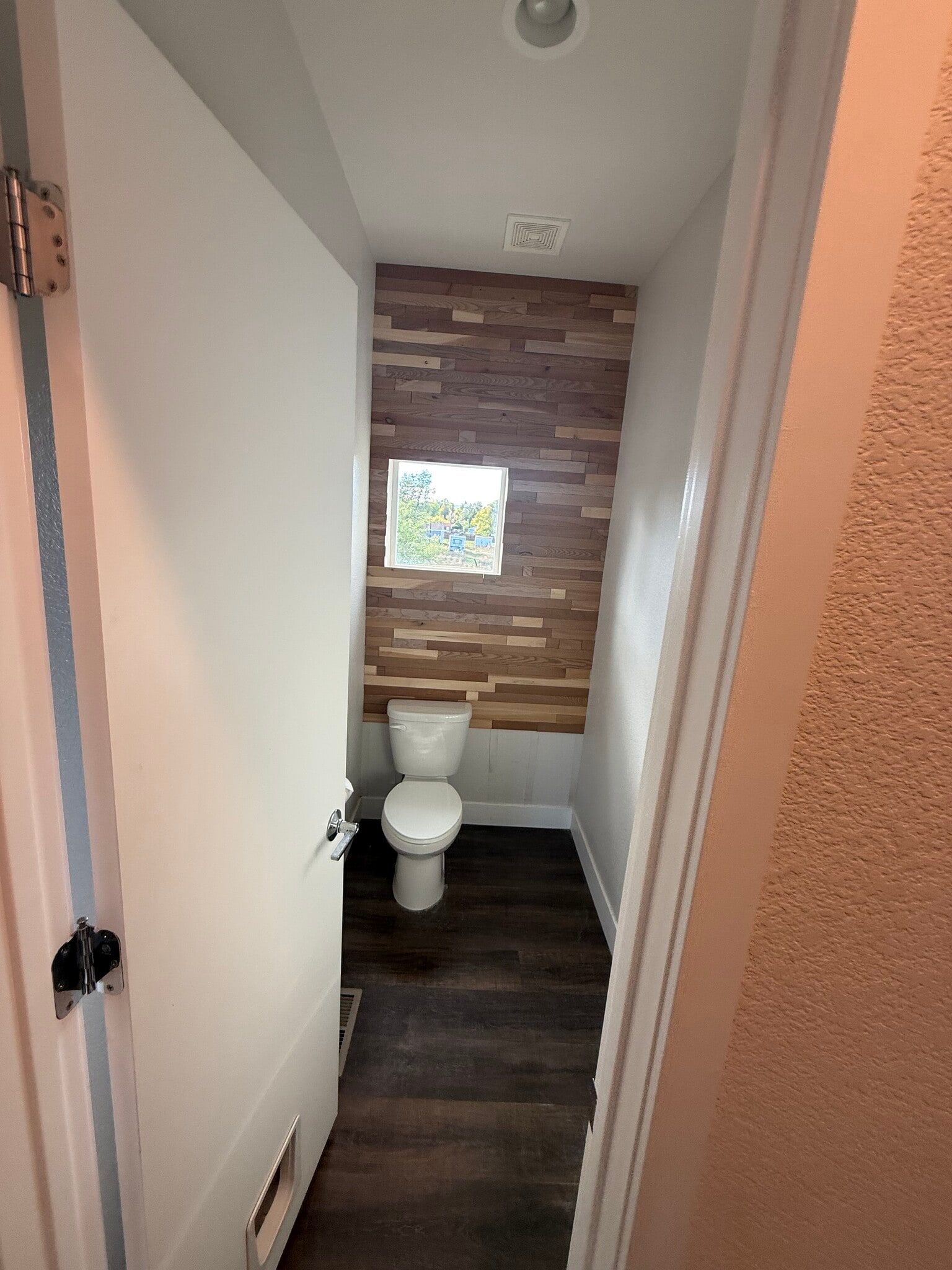 Building Photo - 1053 Eaton St