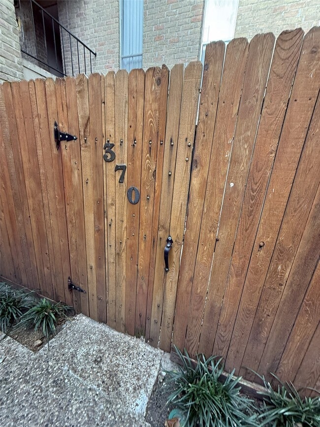 Building Photo - 4645 Wild Indigo St