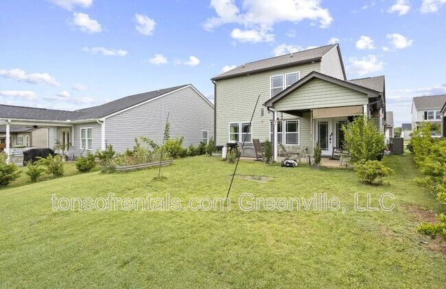 Building Photo - 679 Spartan Commodor Ln