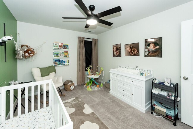 Building Photo - 4 Bedroom, 2.5 Bathrooms in Watson Hill - Summerville