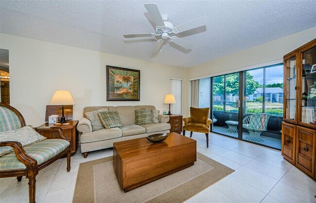 Building Photo - 1151 Pine Ridge Cir W