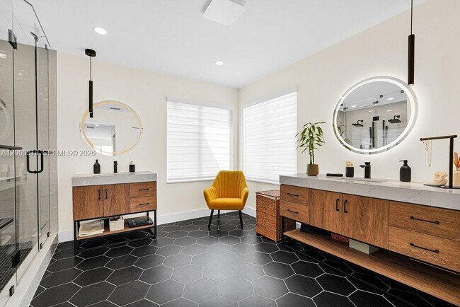 Building Photo - 16373 SW 30th St