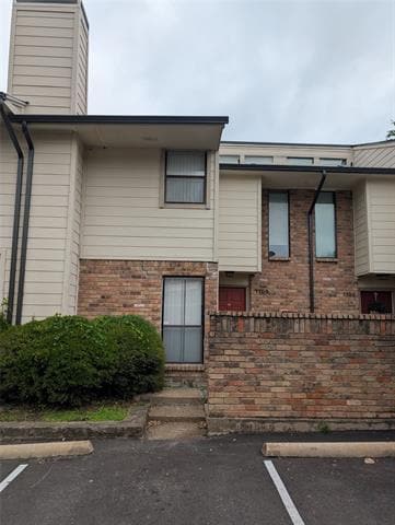 Building Photo - 6646 E Lovers Ln