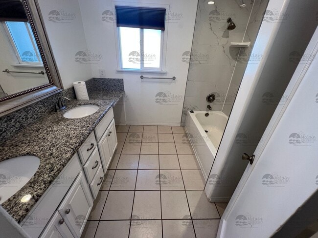 Building Photo - 3310 Eureka Pl