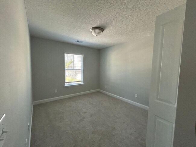 Building Photo - 1220 Grayson Ave